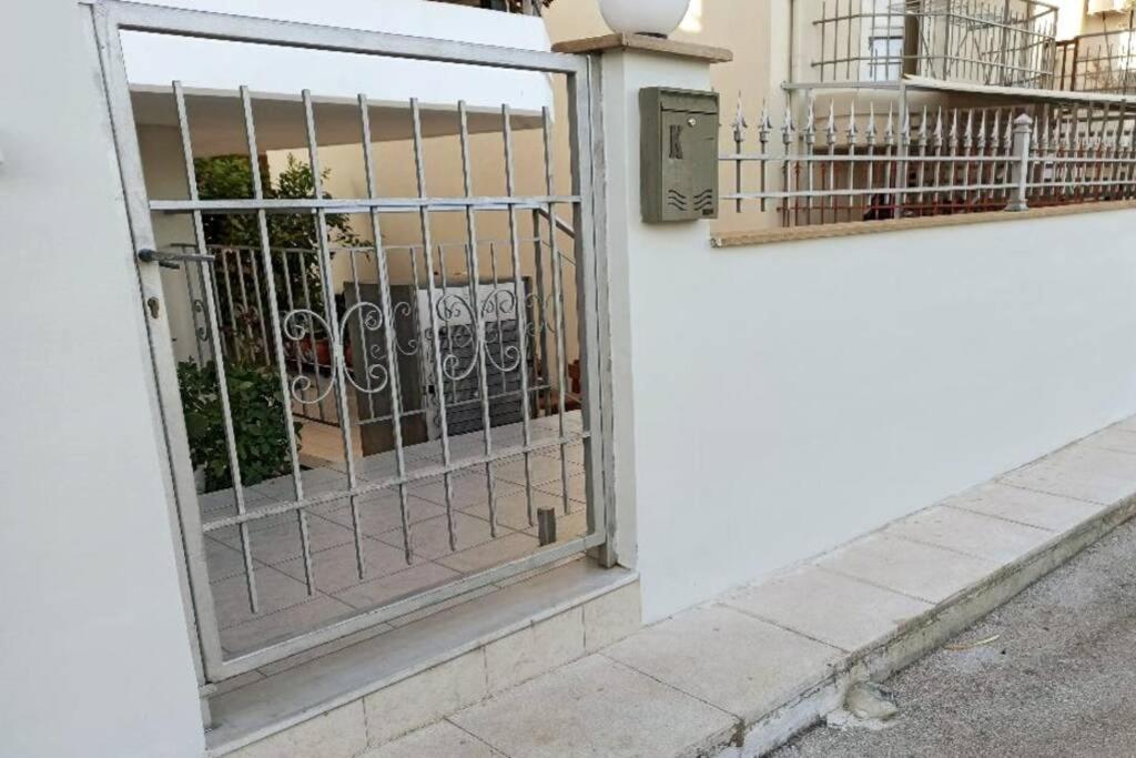 Jilda S Apartment With Private Garden! Náuplia Exterior foto
